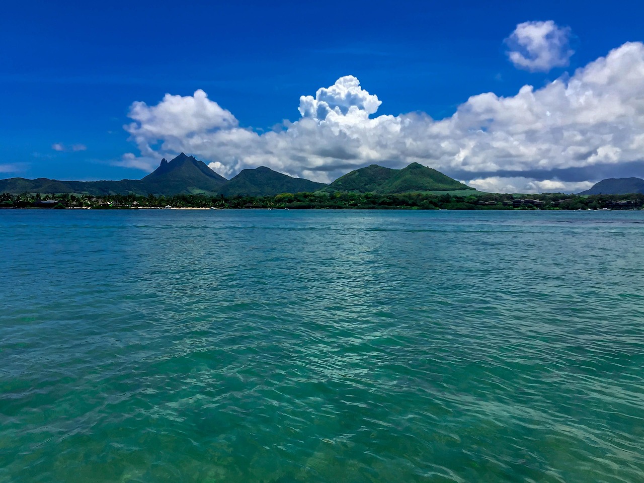 Excursions in Mauritius : a complete guide