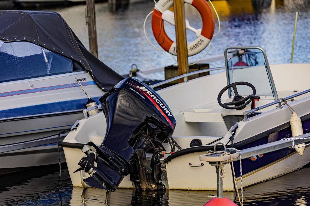 un moteur de bateau